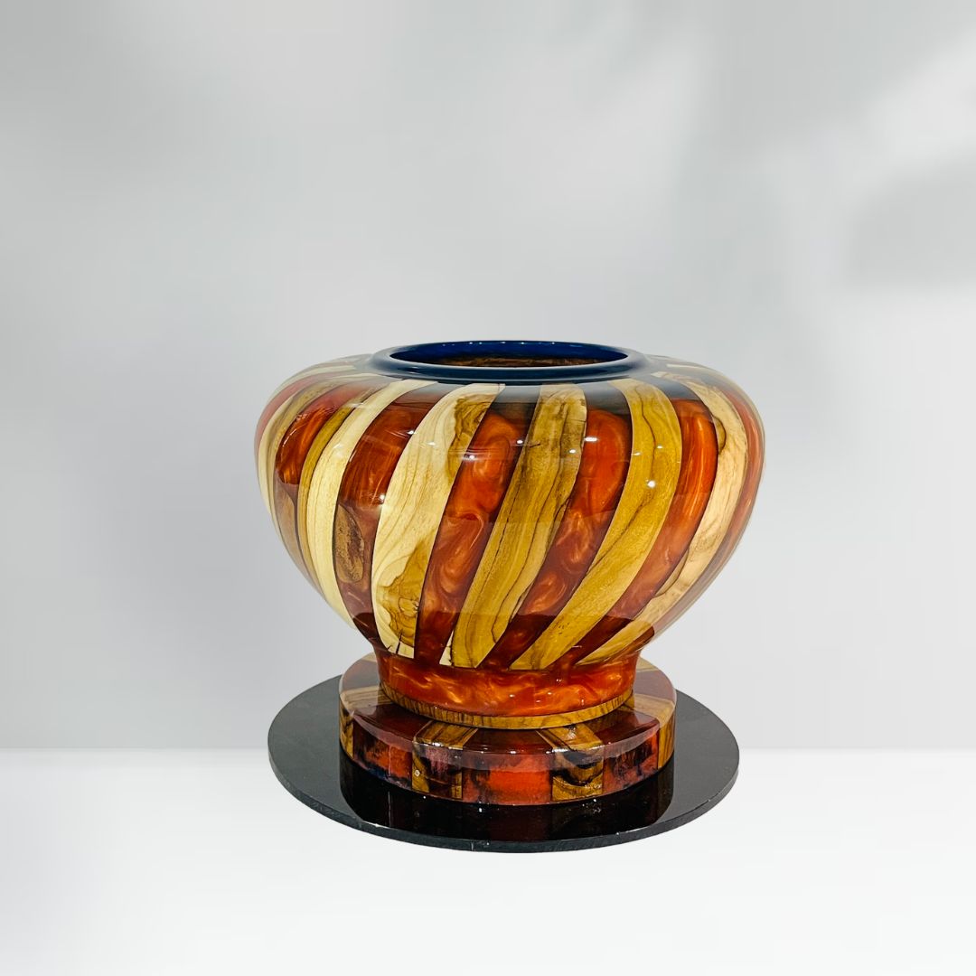 Wood Epoxy Semi Vase Crown H1 - Image 3